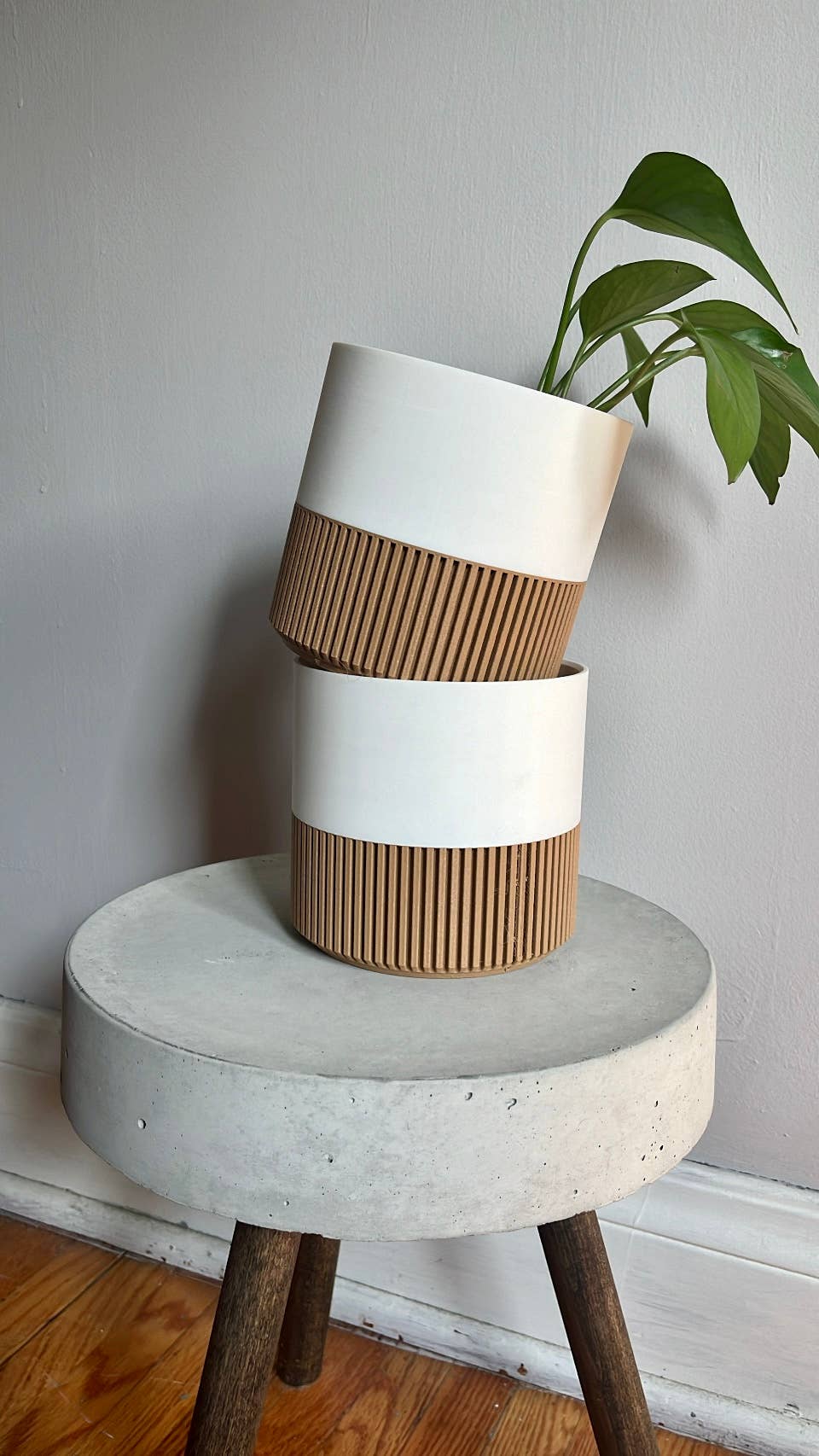 Prairie City Printing Co. – wholesale Kruka – Tvåfärgad trä- och färgkruka1