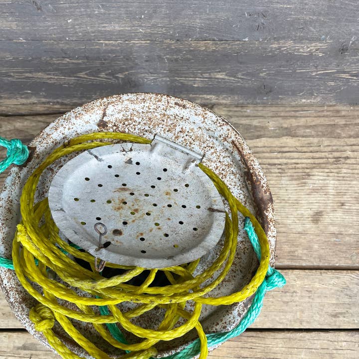 My Amigos Imports – wholesale Bucket/pail – Vintage Metal Bait Bucket-Original-Fishing Pail-Rustic-#52