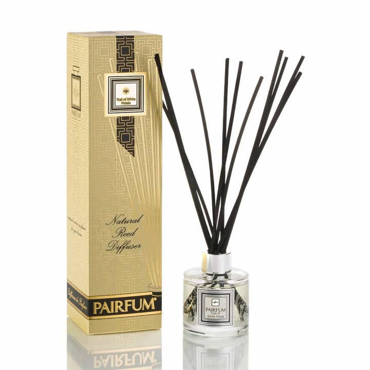Reed Diffuser Tower Classic - Trail van witte bloemblaadjes voor wholesale door Pairfum London