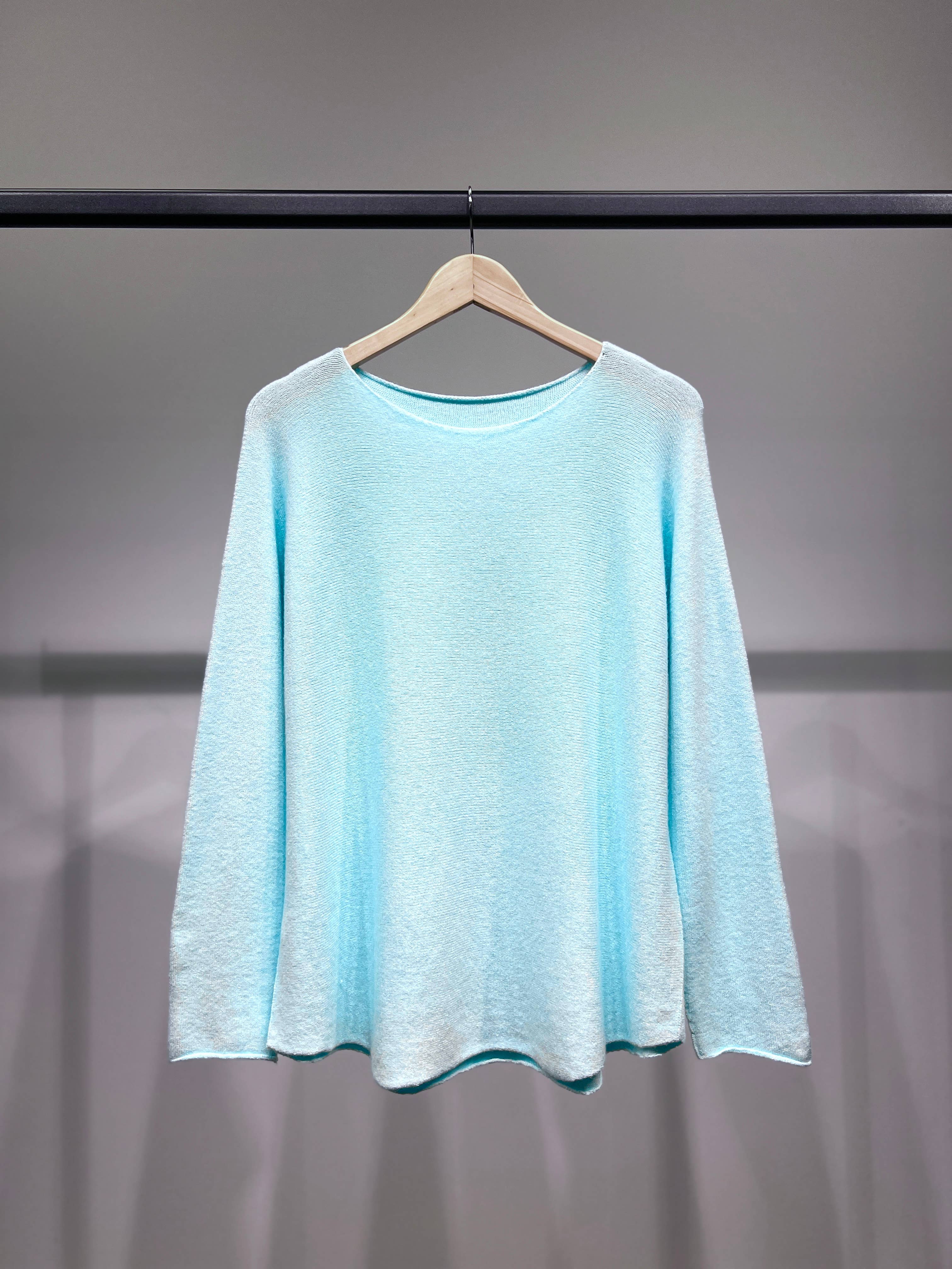 L'Emotion – wholesale Knitted jumper – Women′s – Viscose Round Neck Long Sleeve Knitted Sweater     17