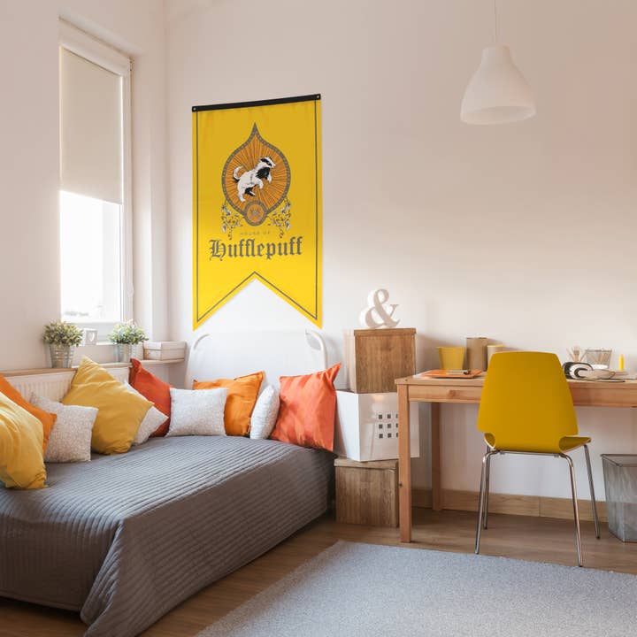 Conquest Journals - Wholesale Flag - Harry Potter Hufflepuff Crest Banner Flag (30'' x 50'')1