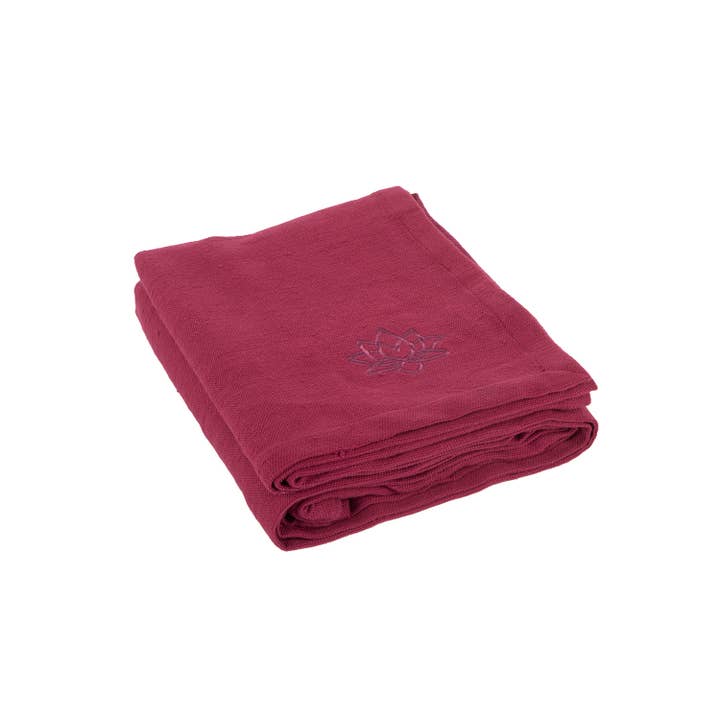 SHAVASANA, couverture de yoga en coton rouge bordeaux pour la vente par Bodynova
