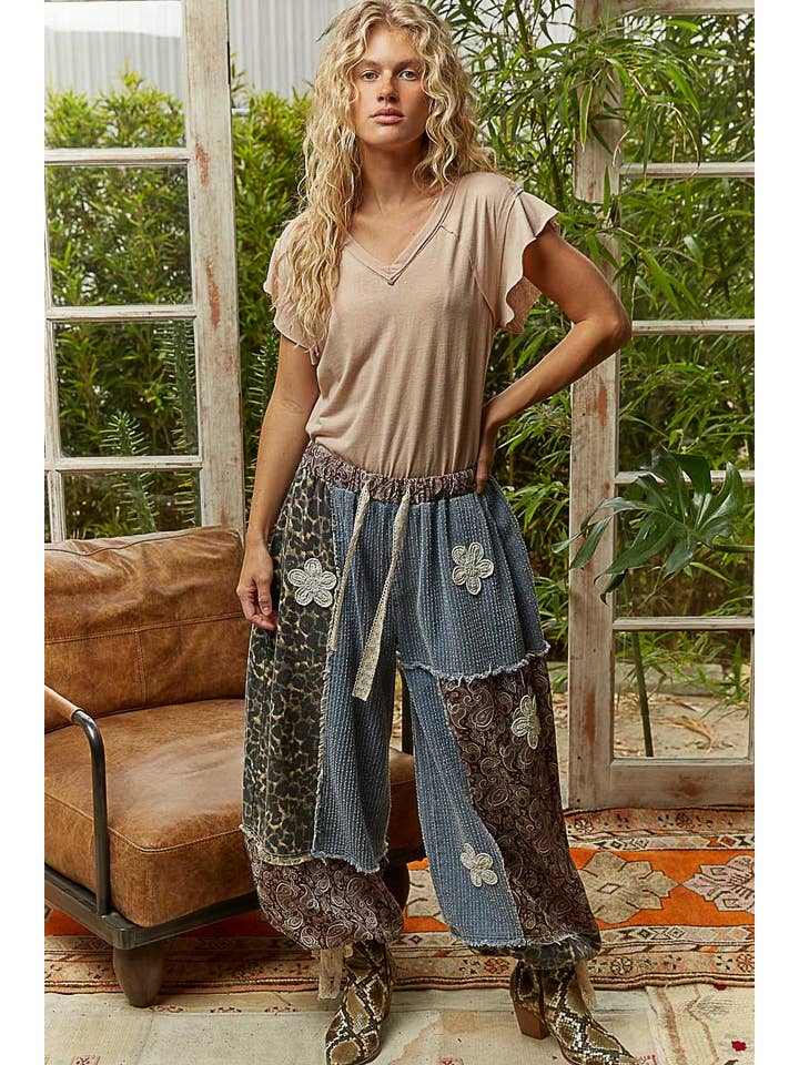 Pol Clothing - Wholesale T-Shirt - Women's - V-neck ruffle short sleeve solid basic cotton top5