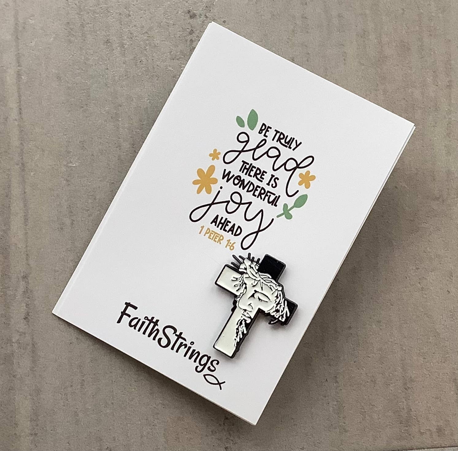 Faithstrings – wholesale Brooch – Pin Badge Christian Gift Cross Crown of Thorns God Jesus