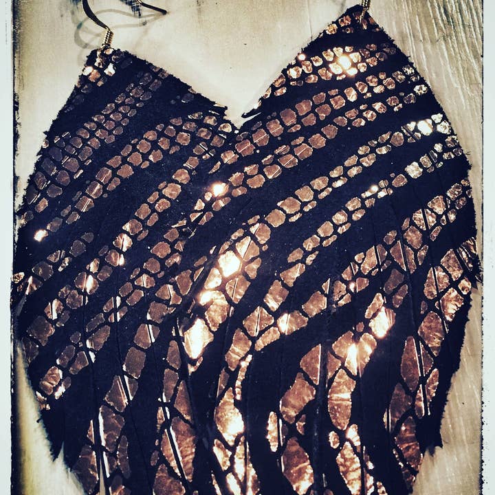 Orecchini Glitz e Glam in pelle oro rosa per la vendita all'ingrosso da parte di JAG/ged Edge Jewelry