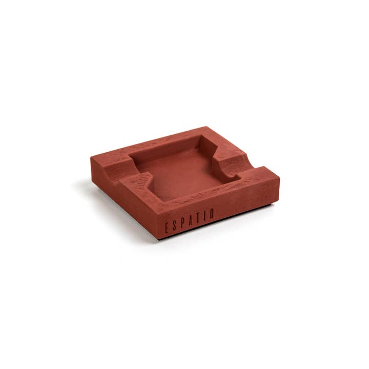 The Baron - Petit - Rouge pour la vente par Espatio