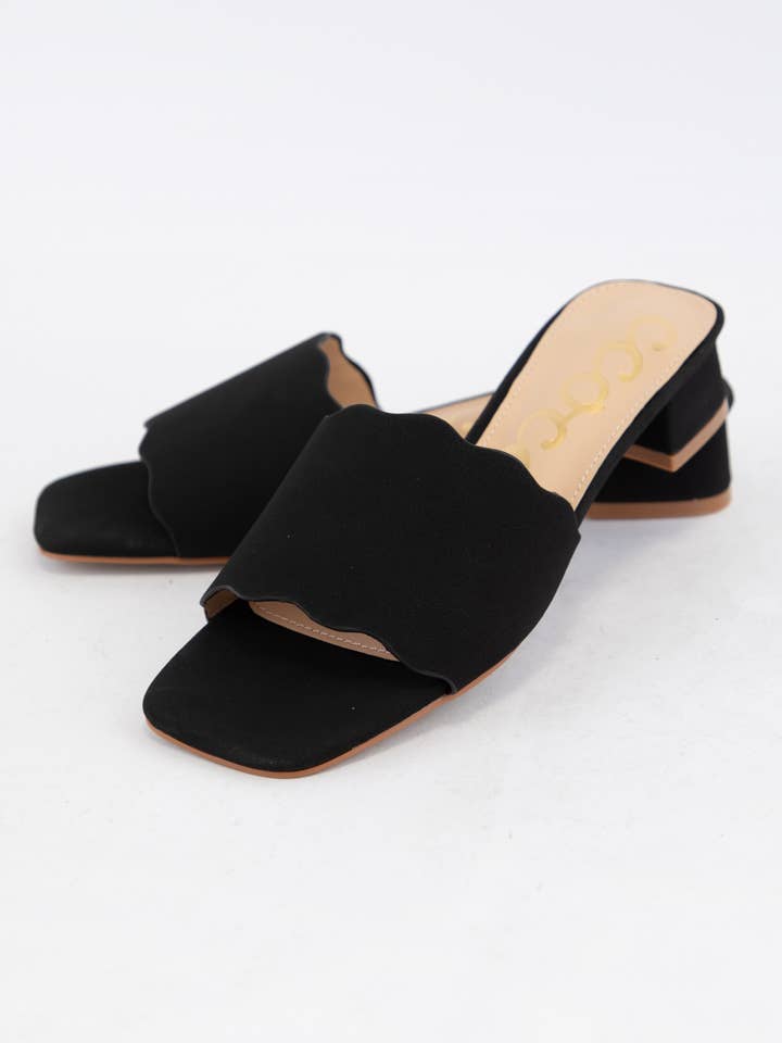 SASHA W CALLOP EDGE SQUARE-TOE KITTEN HEELS for wholesale by Oliccui