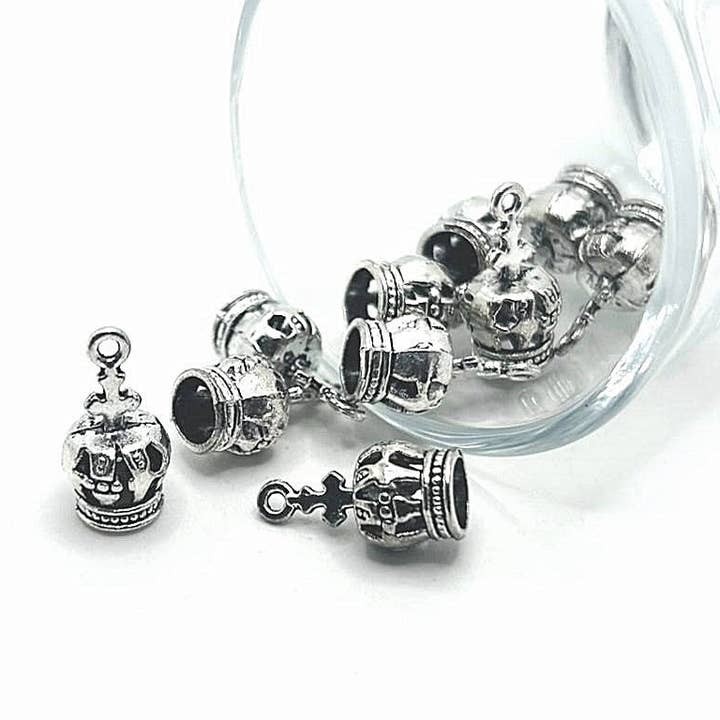 Breloques Couronne 3D en Argent Antique, 18x9mm pour la vente par Guerrilla Charm