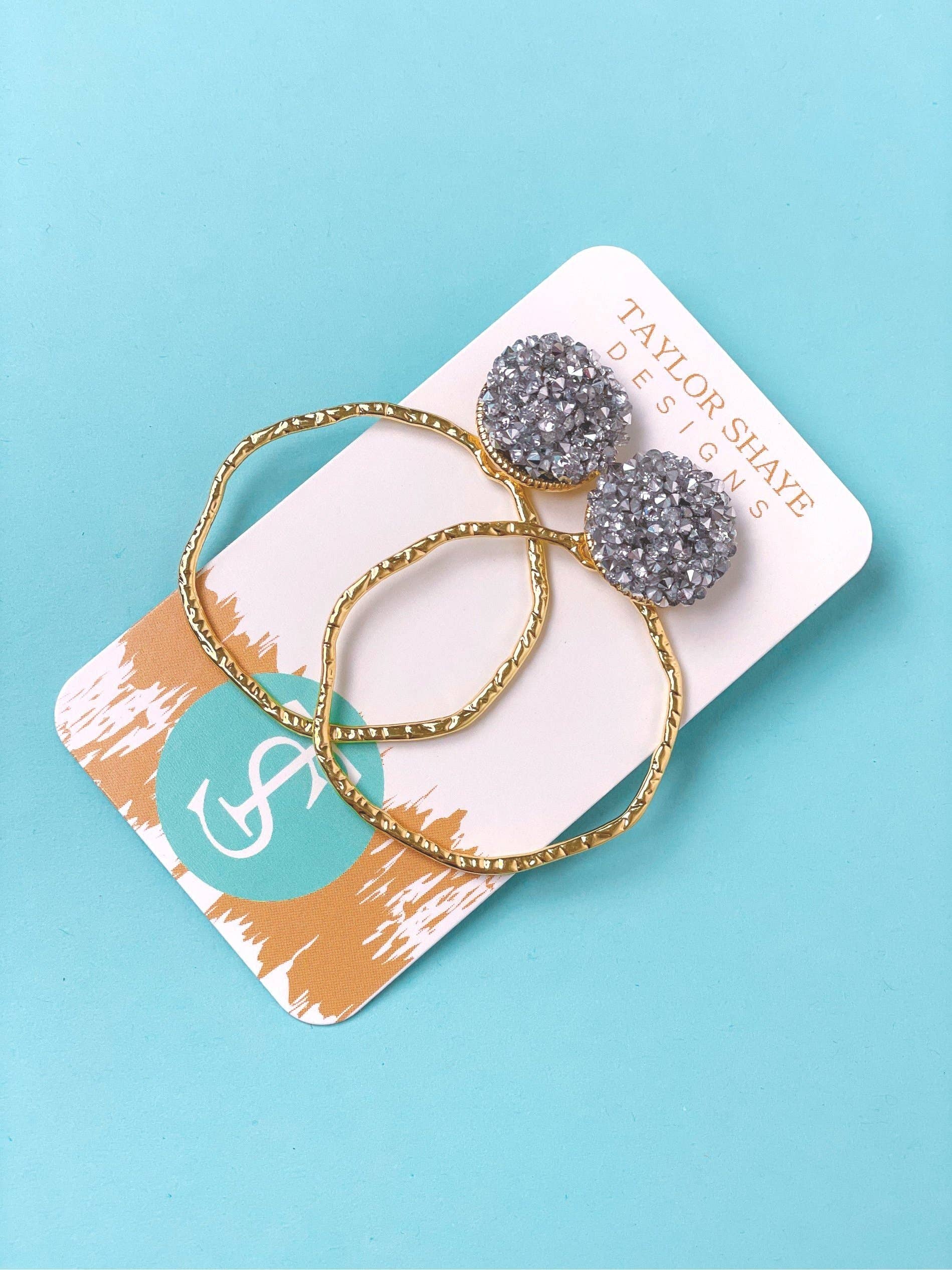 Taylor Shaye Designs - Venta al por mayor Pendientes colgantes - Aros superiores con purpurina0