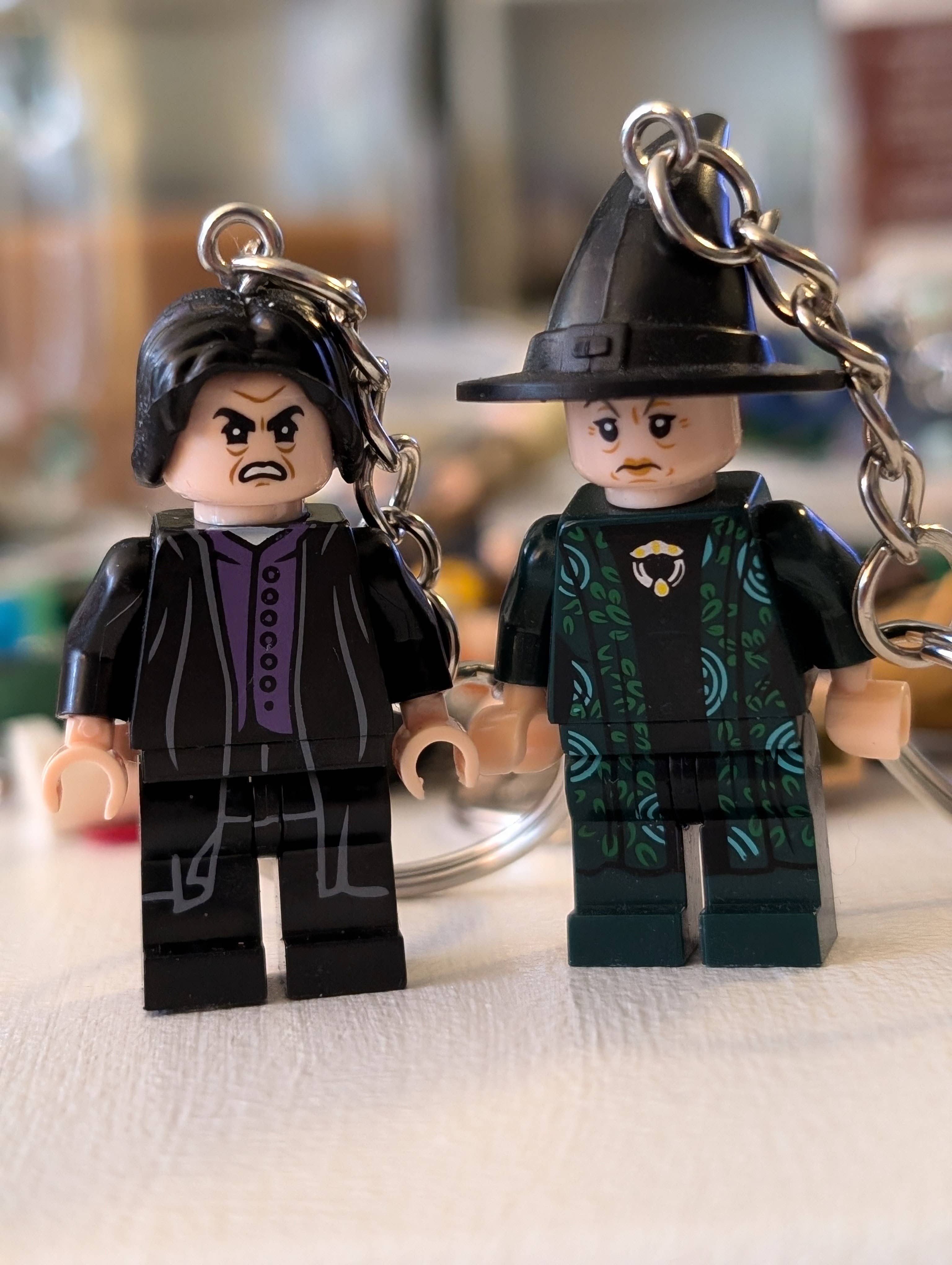 Con-Quest Crafts – wholesale Keychain – Unisex – Witch and Wizard Inspired Minifigure Keychains  5