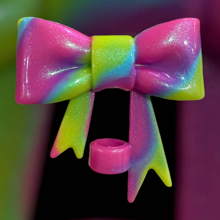 Grand nœud scintillant tourbillon néon hydro - Embout de paille en silicone 10 mm pour la vente par Olive Lane Accessories