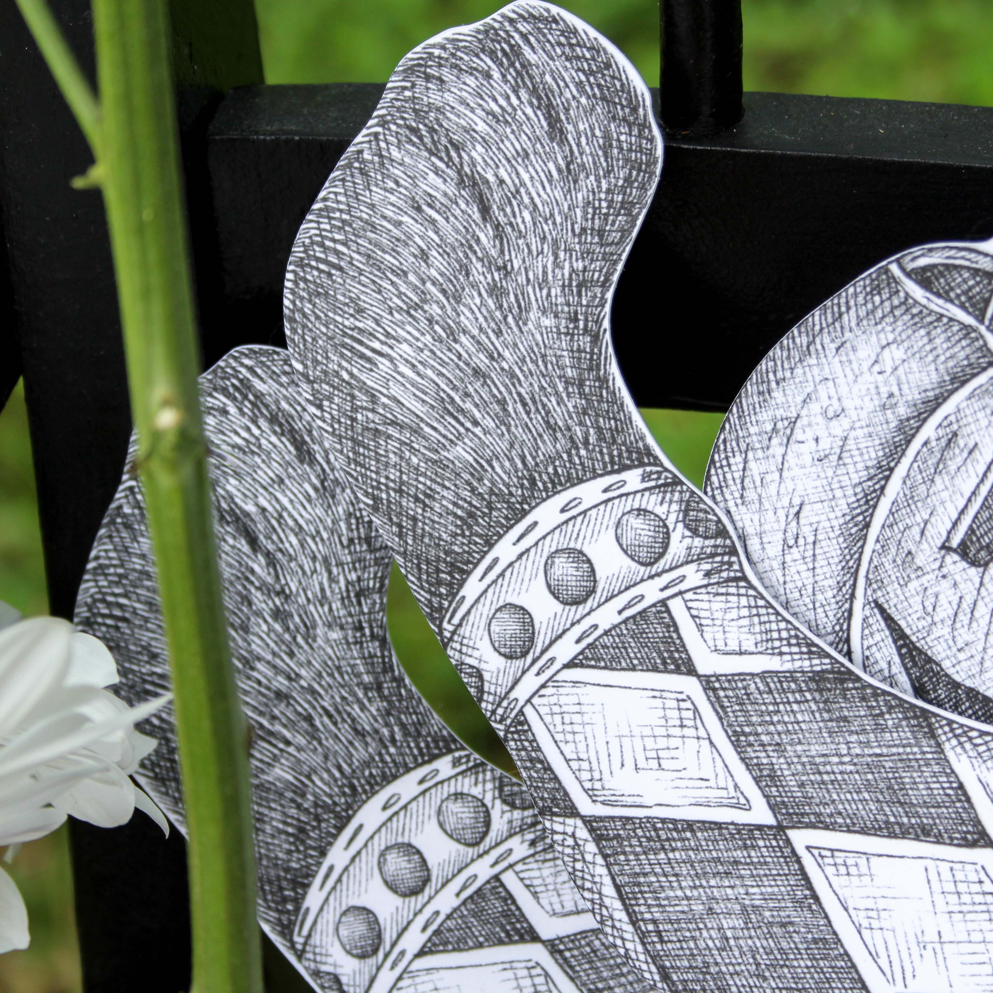 Mackenzie Myrick Studio - Wholesale Decorative Figurine - The Trick-or-Treater | Articulated Cat Decoration6