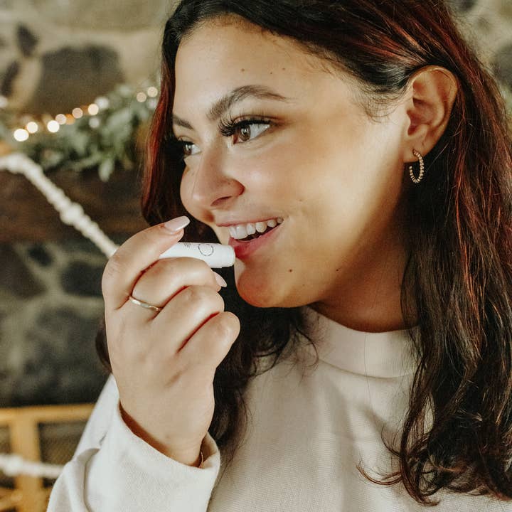 CLN&DRTY Natural Skincare - Wholesale Lip Balm - Peppermint Rosemary Lip Balm4