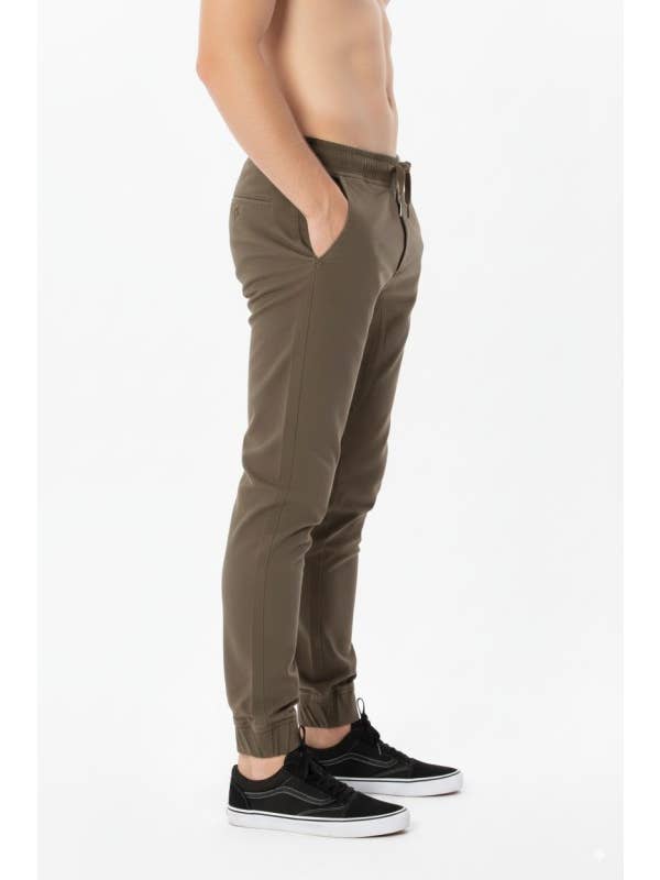 OLIVA PANTALONI JOGGER IN TWILL DA UOMO in vendita all'ingrosso su Faire1