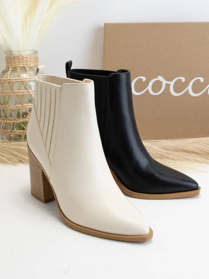 CHELSEA-BOOTIES MET SPITSE NEUS EN BLOKHAK voor wholesale door CCOCCI