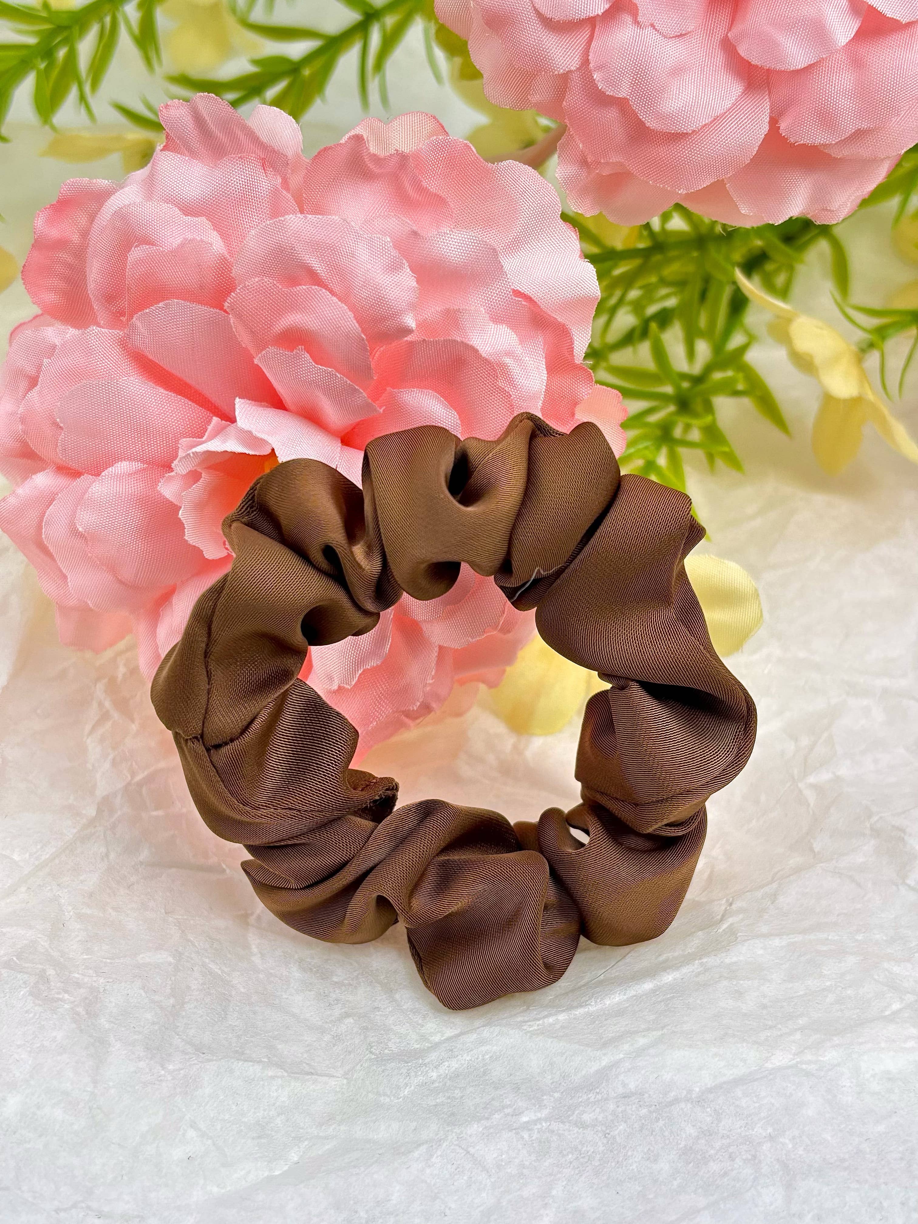 BYREN | ÉLINE L'ATELIER – wholesale Hair accessories set – Women’s – Satin Elastic Scrunchies 8cm FQ917