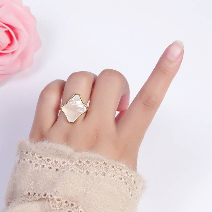 Aim Eternal - Wholesale Cocktail/statement ring - GoldFilled Pearl Shell Abstract Rhombus Quatrefoil Open Ring4
