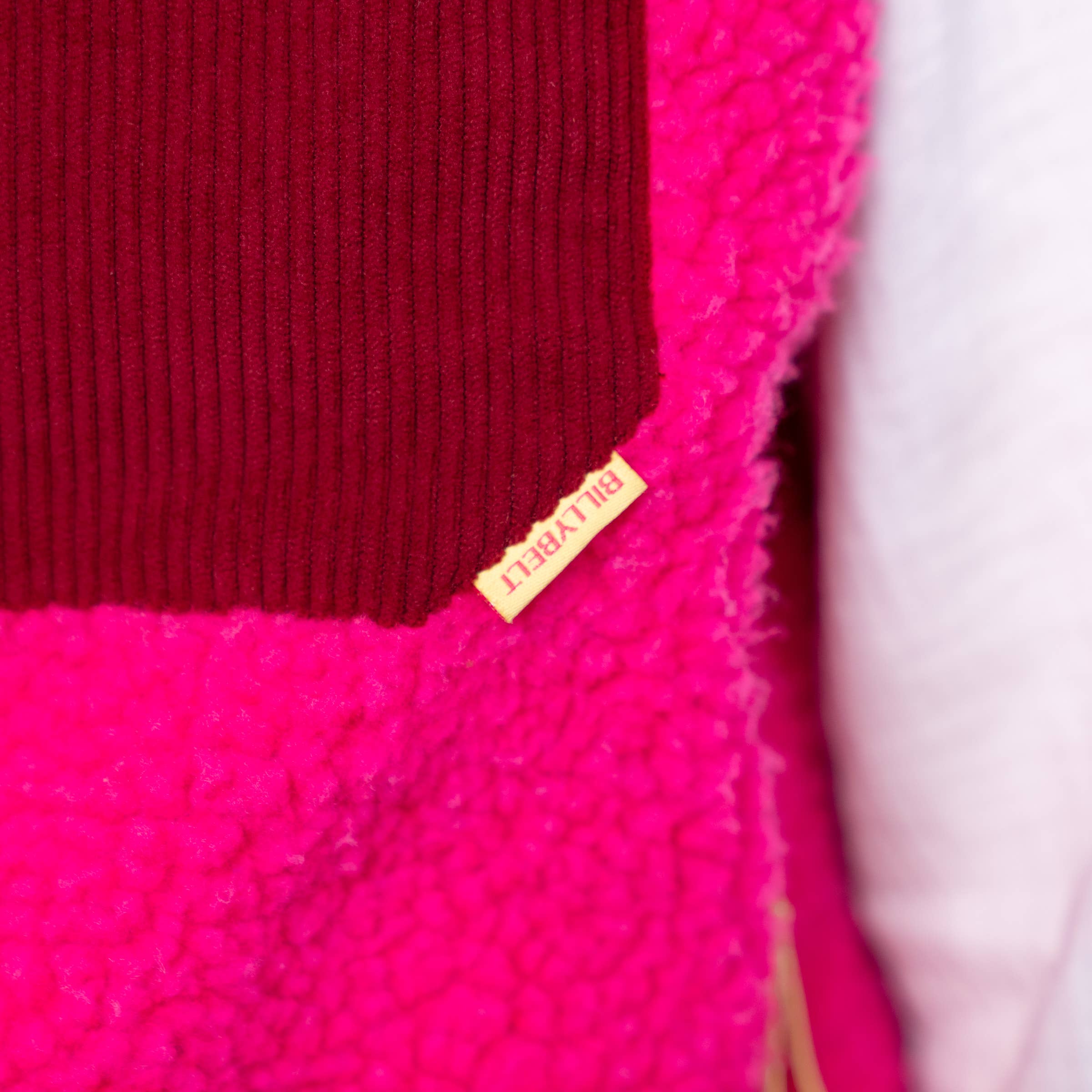 BILLYBELT - Wholesale Outerwear Vest - Women's - Women's sleeveless zip-up sherpa vest Pink5