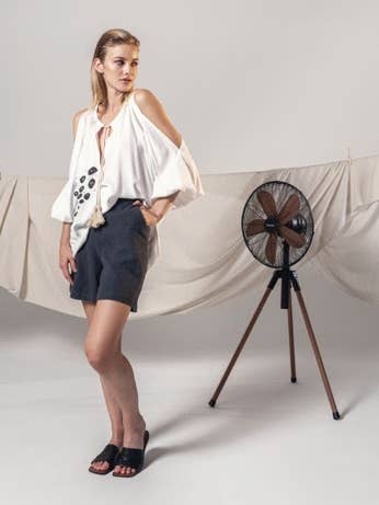 SHORT ADA pour la vente par Rossini Hatzi