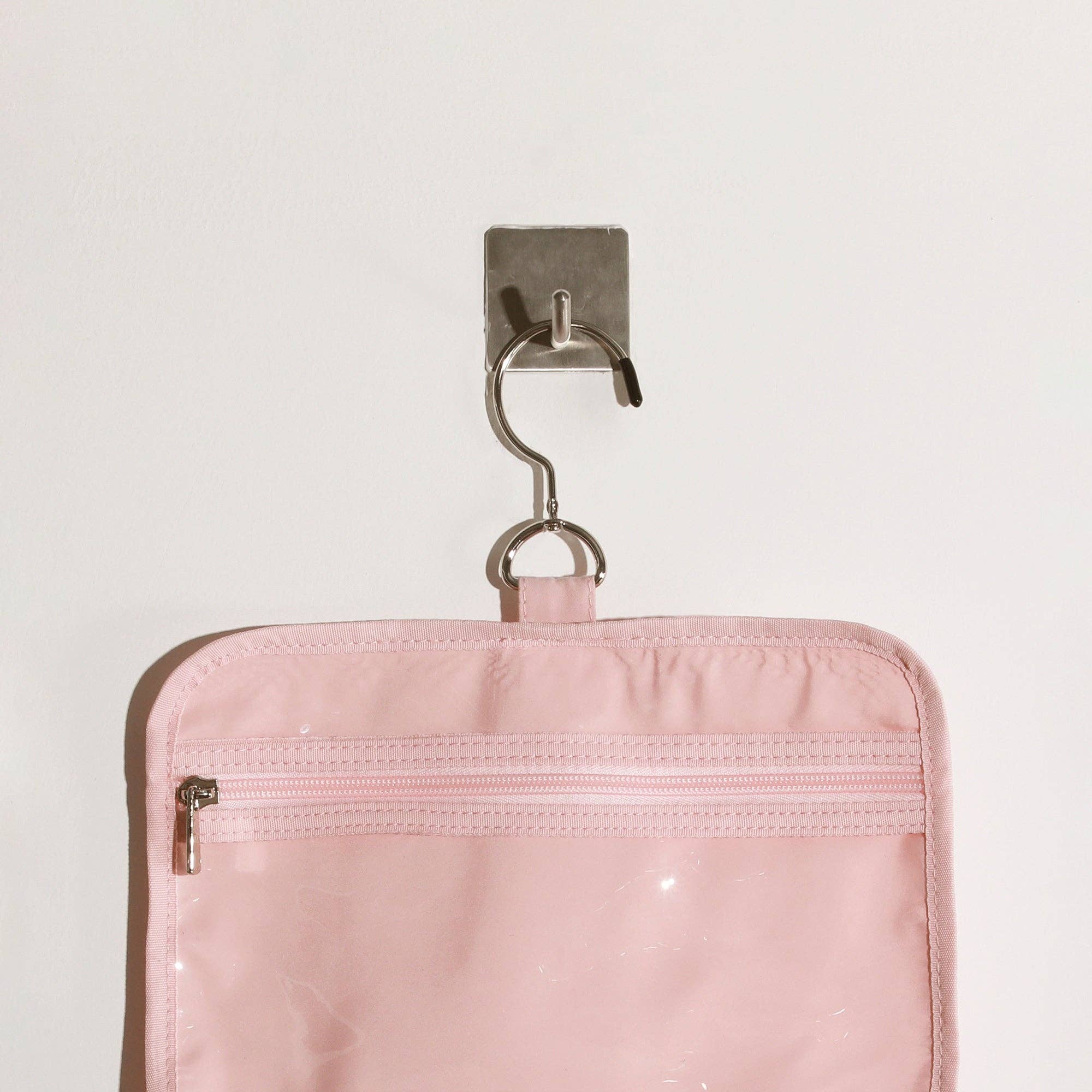 Bioworld Merchandising - Wholesale Makeup/Cosmetic Bag - Disney Minnie Mouse Head Pattern Adult Cosmetic/Toiletry Bag3