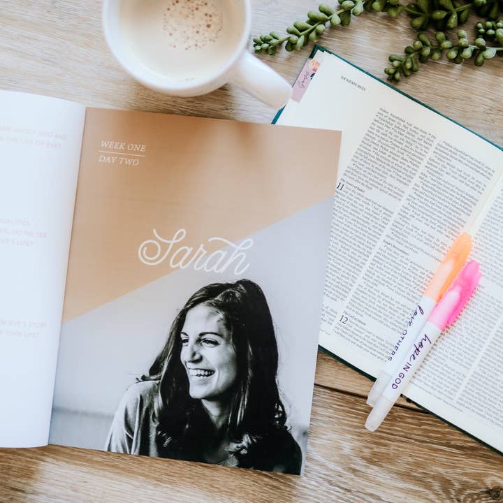 The Daily Grace Co - Wholesale Book - Adult - Daughters of Grace | Women of the Bible Study