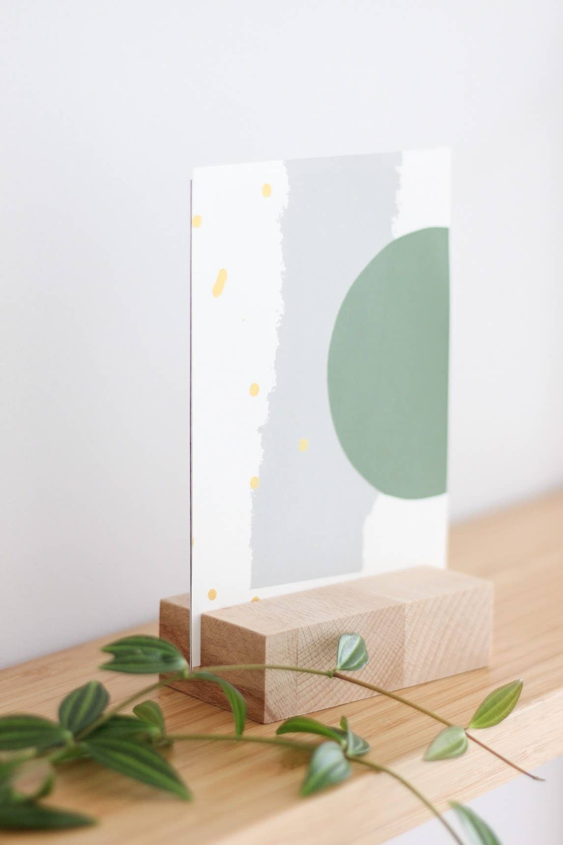 Roosmarijn Knijnenburg - Wholesale Picture Frame Stand - Hold It Standing Blank1