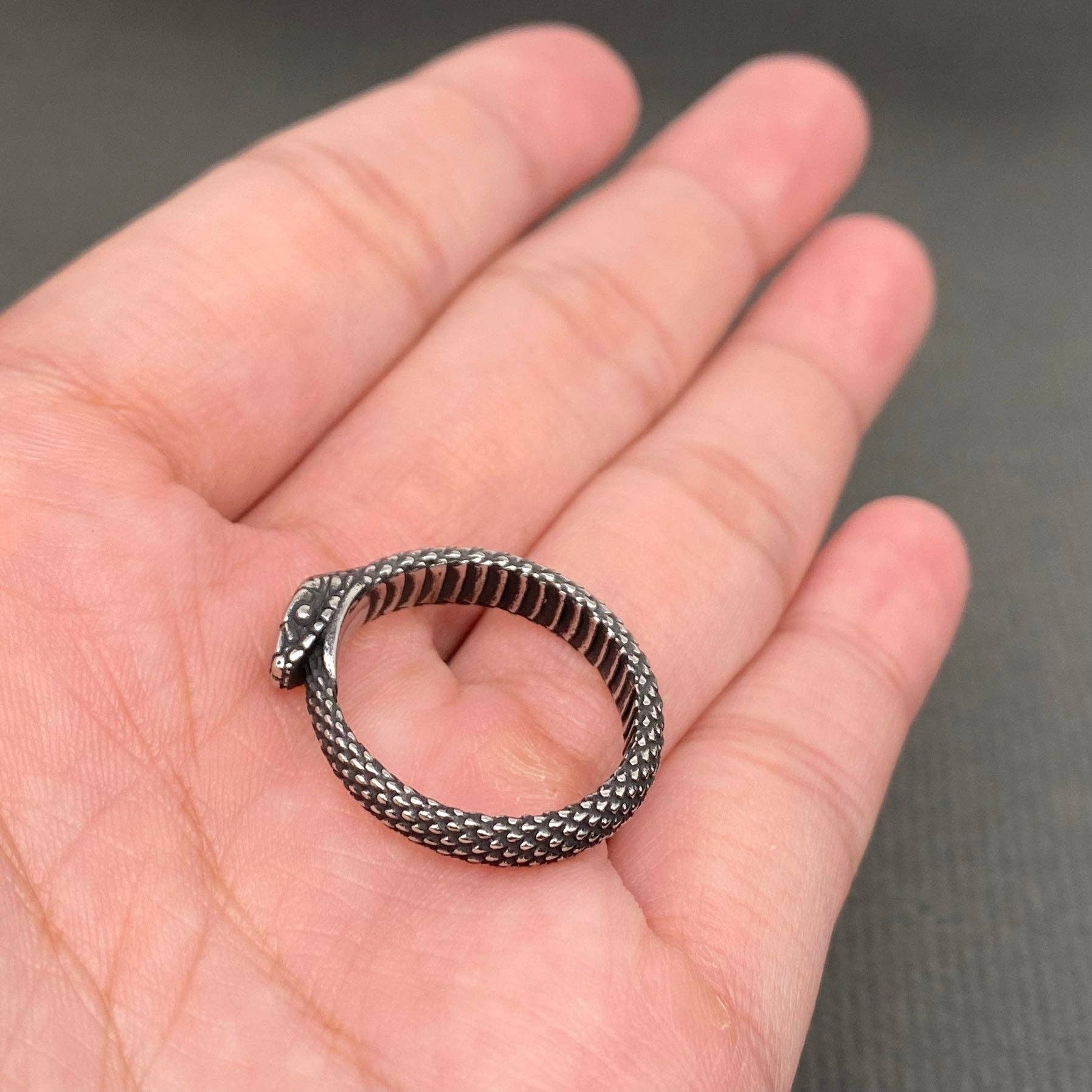 Mio Queena - Wholesale Cocktail/Statement Ring - Ouroboros Unisex Stainless Steel Snake Ring - MJ/MR2