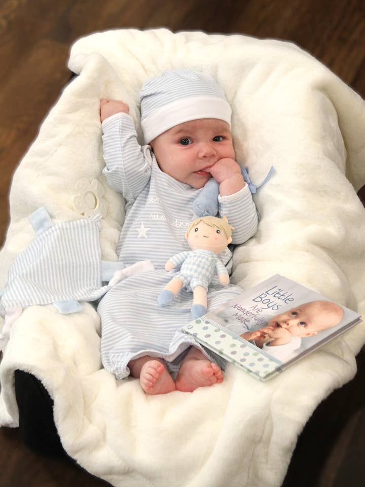 London Bridge & Maison Chic - Wholesale Clothing Set - Baby - Blue Wonderfully Made Bamboo Sack Gown & Cap