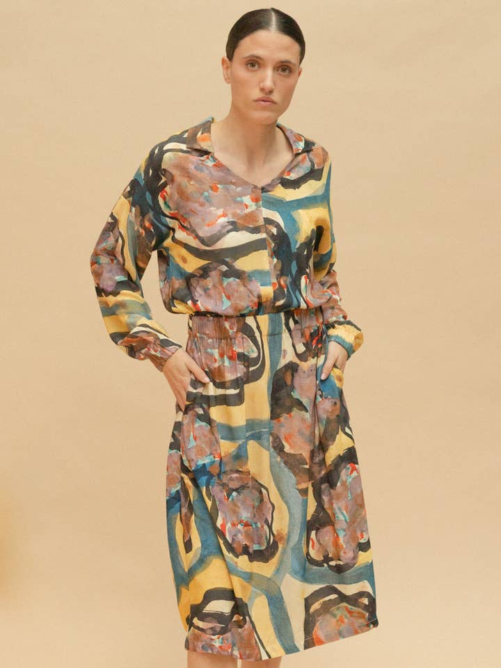 Printed dress with lapels for wholesale by PAN Producto Básico
