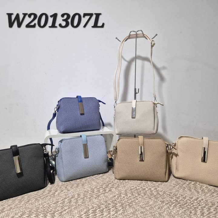 NYA VÅRVÄSKOR AXELREM. för wholesale av MIA LAROUGE