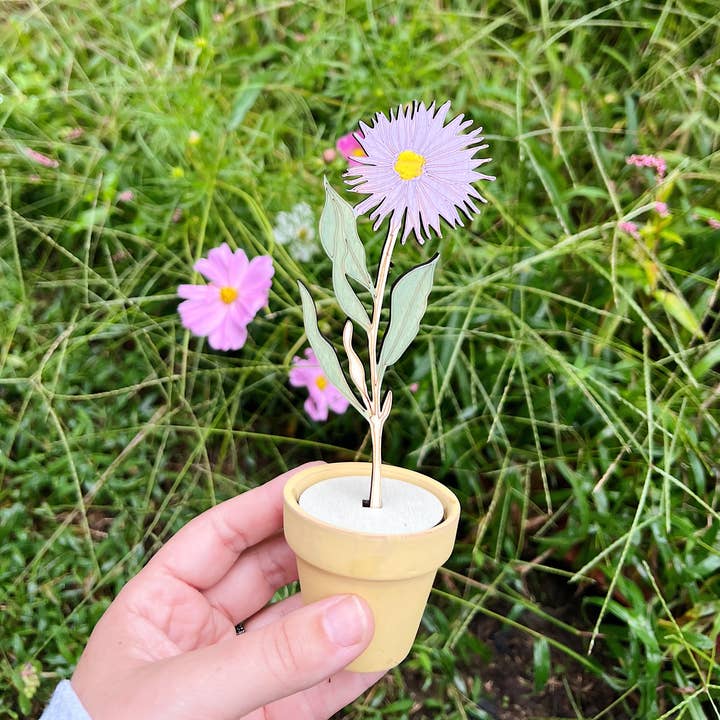 Cate Paper Co. - Wholesale Wood Wall Art - Hand Painted Wooden Flower- Aster2