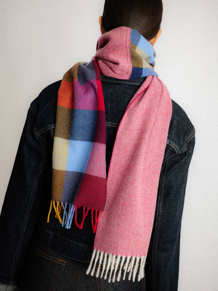 Pure cashmere scarf composed of two different halves joined together for wholesale by Abstract
