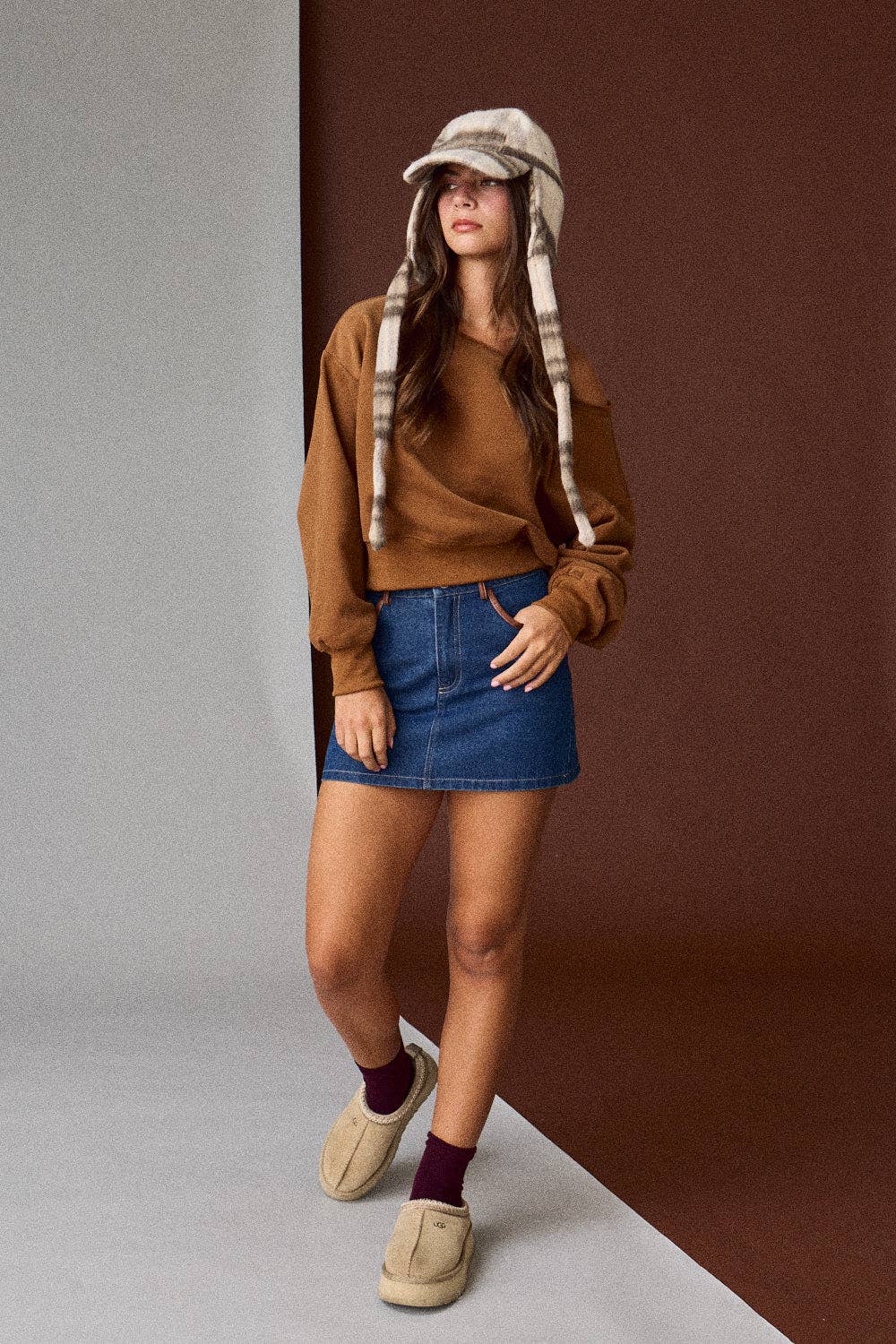 Papermoon - Wholesale Sweatshirt - Women's - PT17835 - Alina Off Shoulder Cropped Sweatshirt29