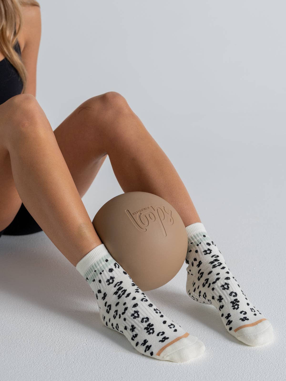 Reformer Loops – Großhandel Socken – Damen – Tier-Print3