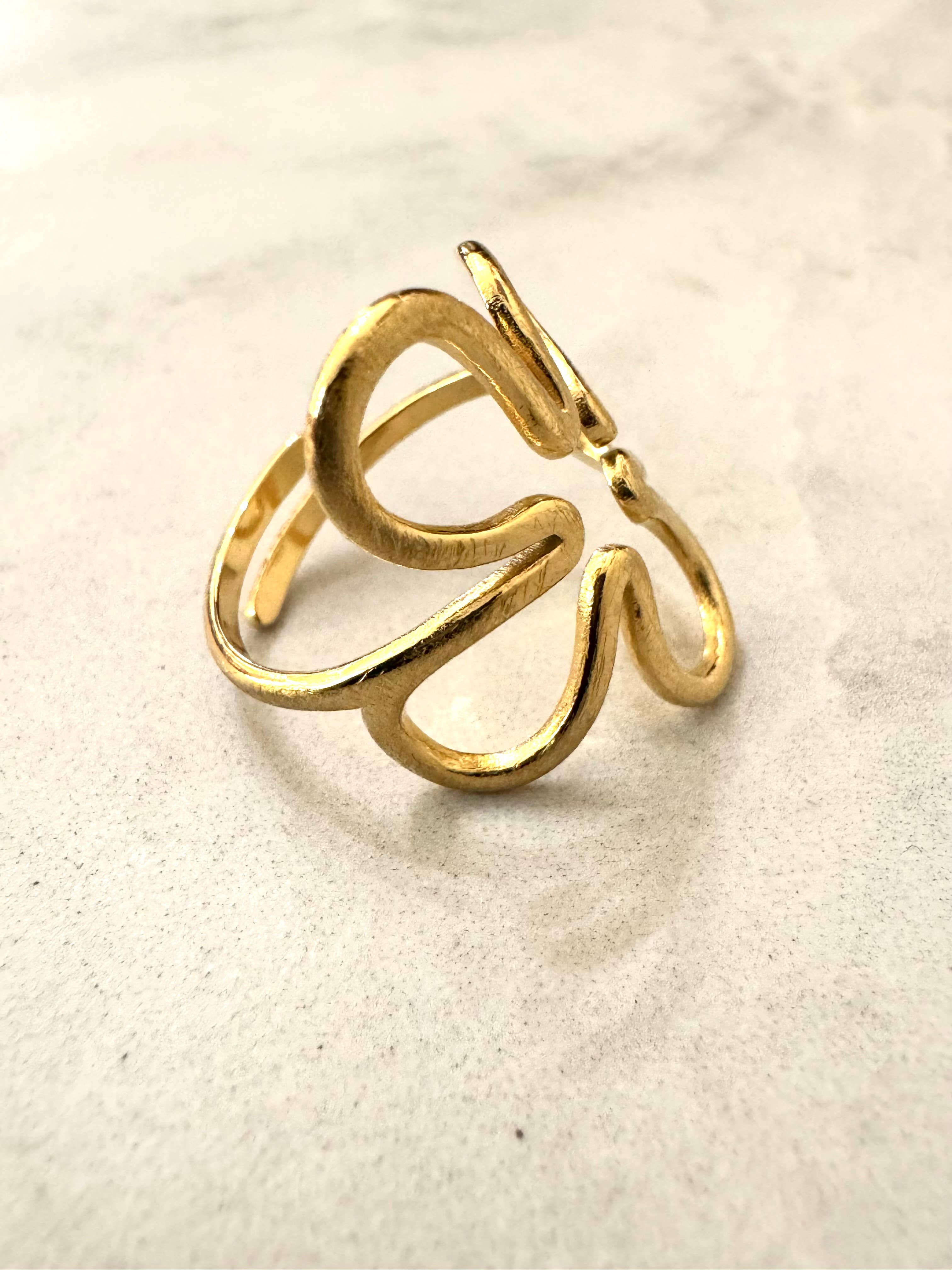 Cassette Barcelona - Wholesale Band/Stacked Ring - Daisy Brushed Gold Ring 1