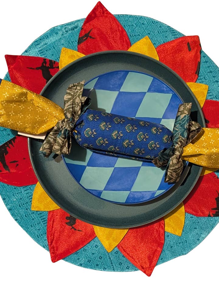 Rangoli Sari Table Decor for wholesale by Pri Pri