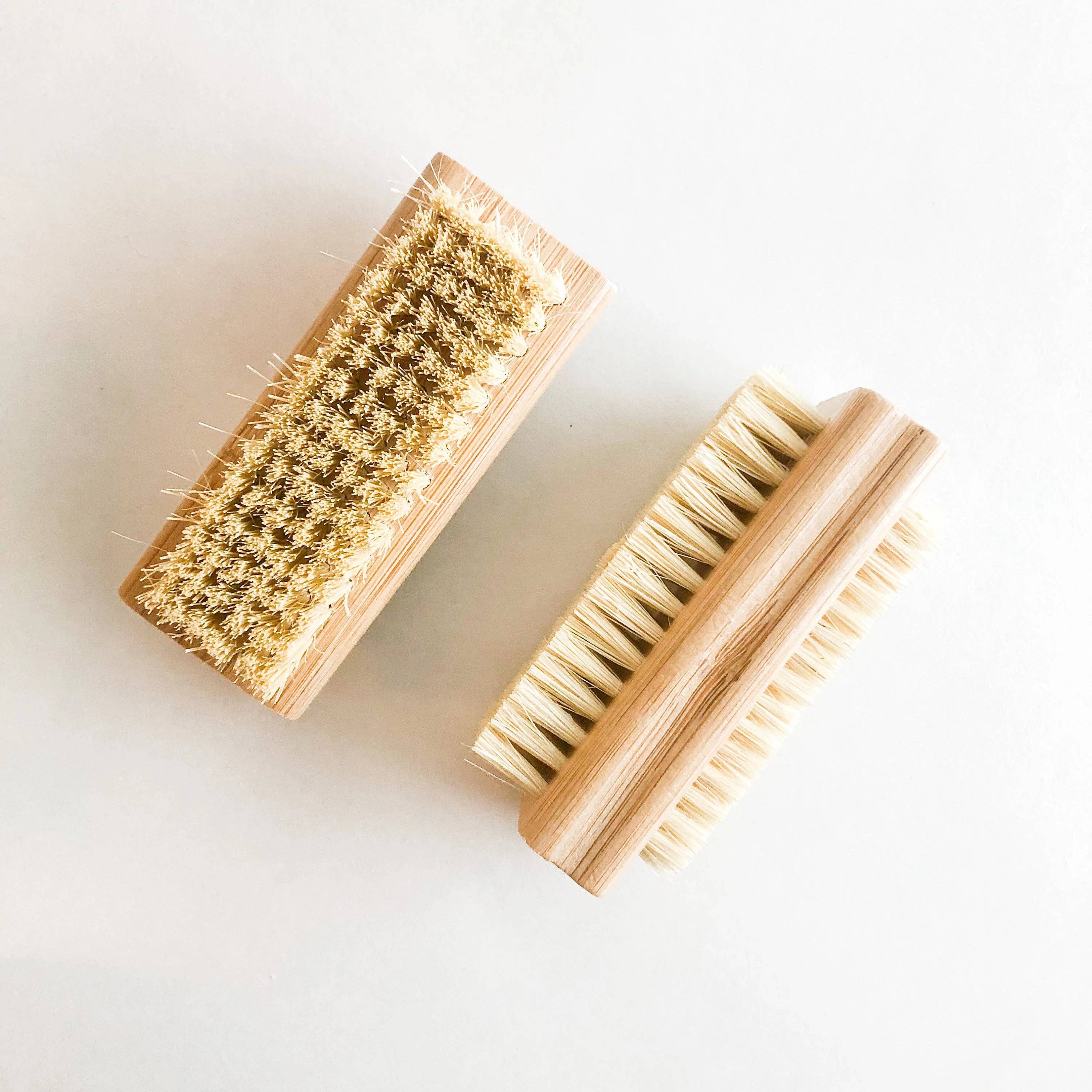 Smile Boutiques - Wholesale Body Brush - Natural Bamboo Nail Brush - Plastic Free Nail Brush1