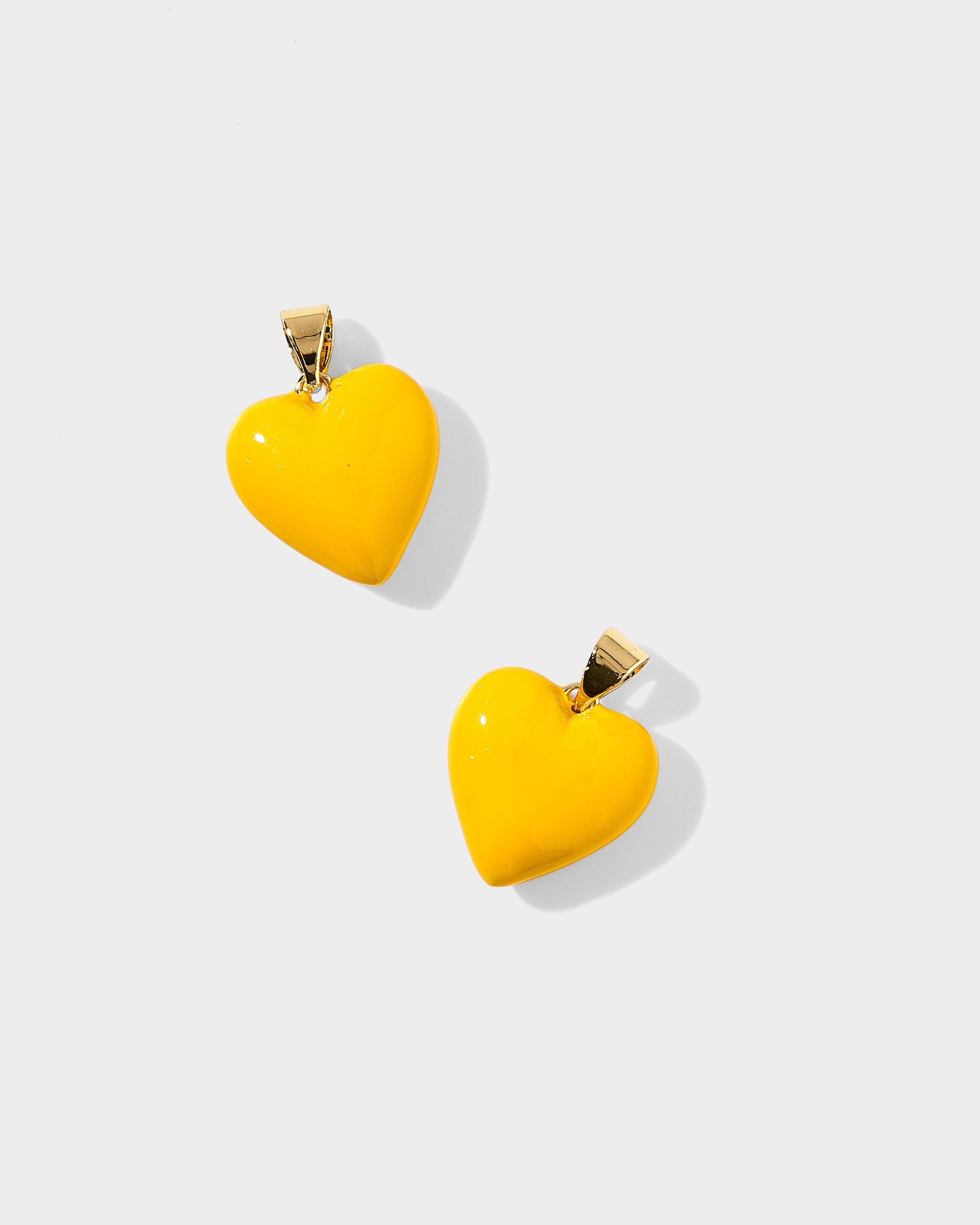 Allie + Bess – wholesale Individual charm/pendant – Reign Enamel Heart Charm21