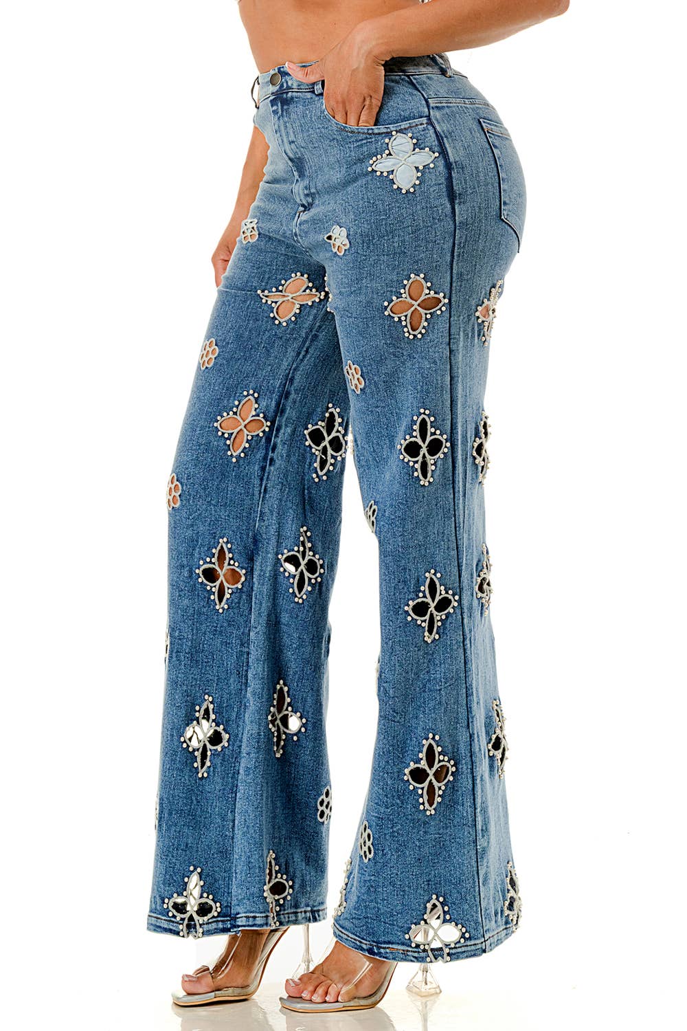 SALT - Vente Pantalon – femme - (SP5058)Pantalon large à découpes florales en perles1