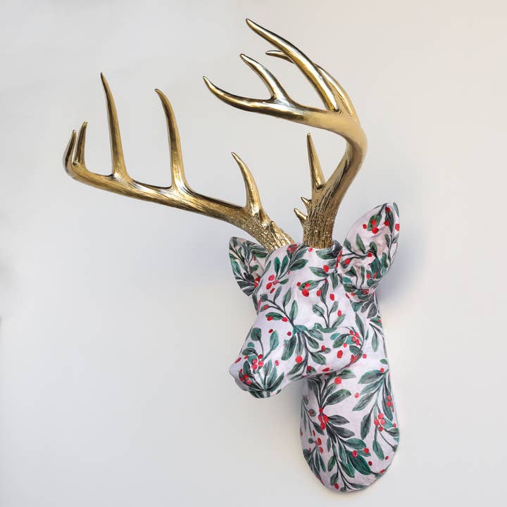 Near and Deer - Vente Décoration murale - Tête de cerf en tissu - Gui et baies3