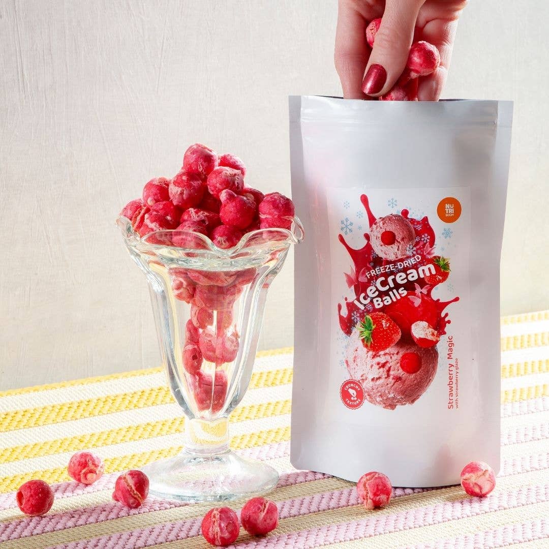 NutriBoom - Wholesale Hard Candy - Freeze Dried Ice Cream Bubbles Strawberry Magic 1kg7