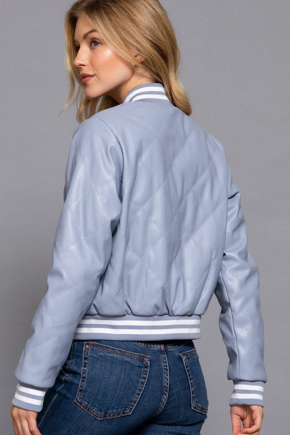 Active Basic | Active USA – Engroshandel Bomberjakke - Dame – Langærmet quiltet bomberjakke i kunstlæder (PU)27