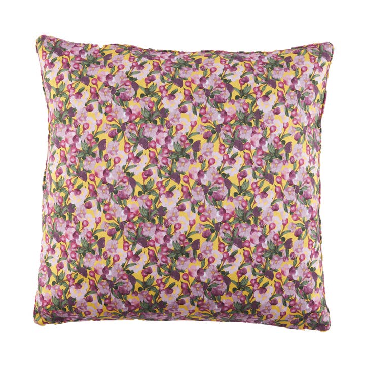 Funda de Cojín Cuadrada Romance is Dead Amarillo para venta al por mayor de Sophie Williamson Design