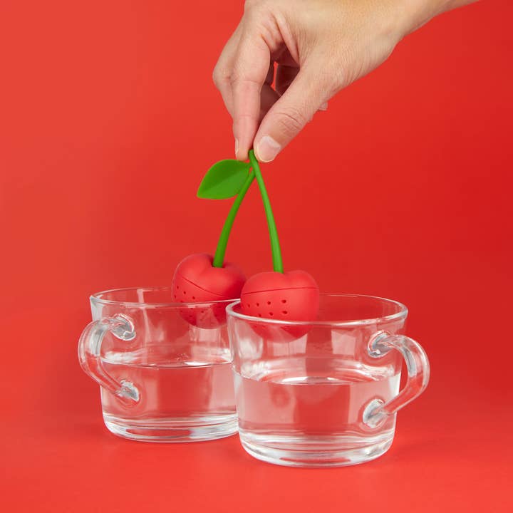 Balvi - Wholesale Tea Strainer/Infuser - Cherry red double tea infuser silicone3