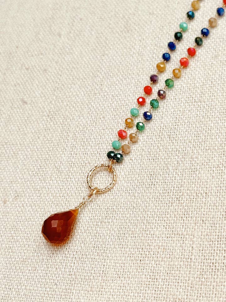 Flerfärgat pärlhalsband med kalcedonhänge för wholesale av Gracie Rose Designs