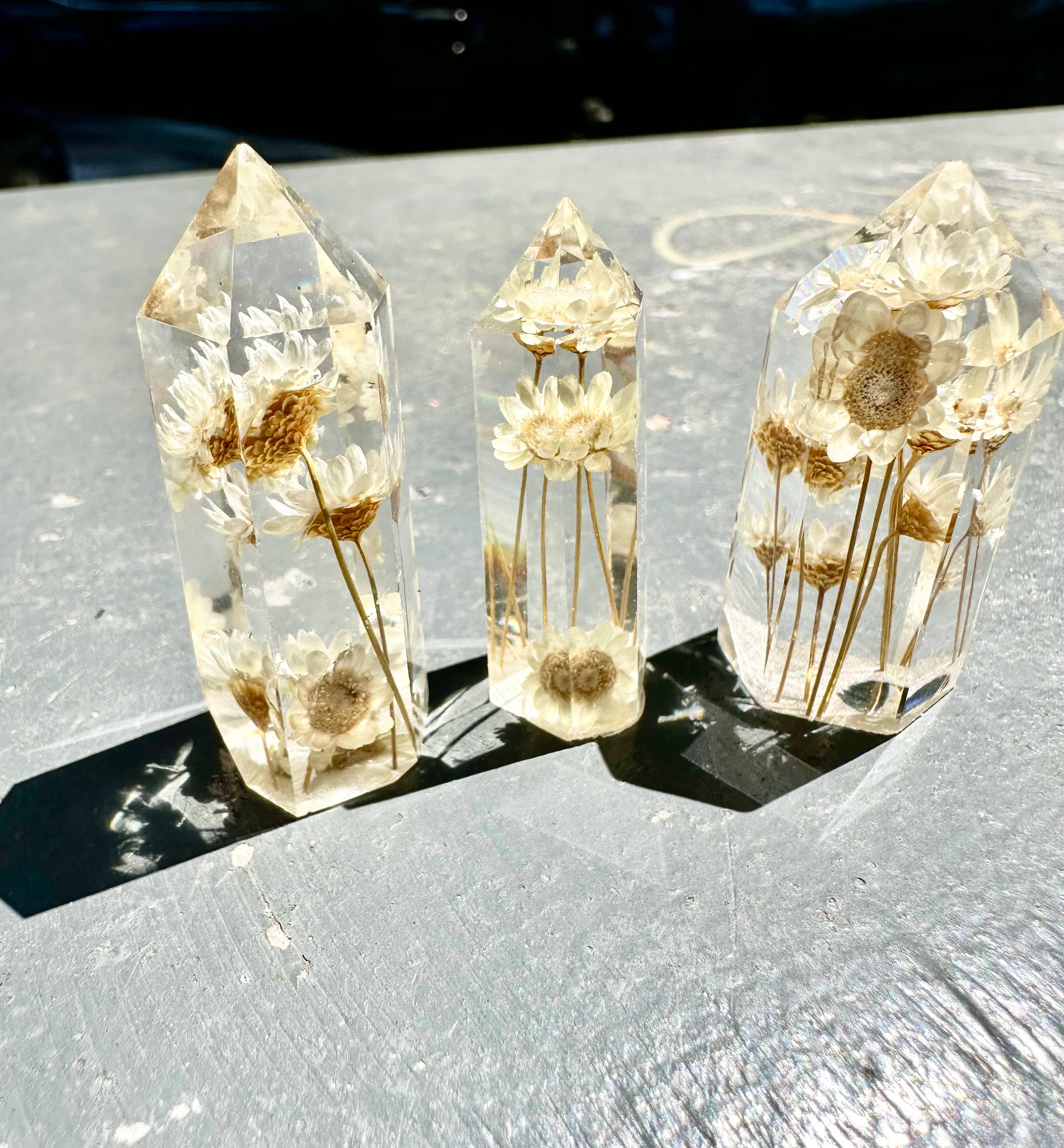 Eight Acorns Floral Preservation - Wholesale Decorative Tabletop Object - Mini floral crystal tower obelisk - desk décor6