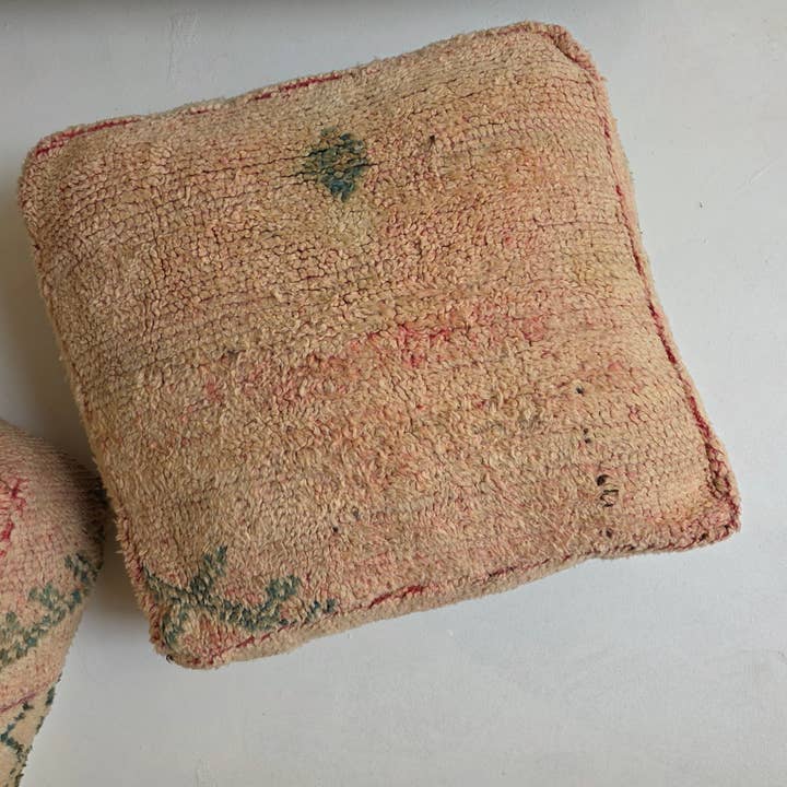 Minda - Wholesale Floor Pillow - Vintage Wool Floor Cushion | Pinks1
