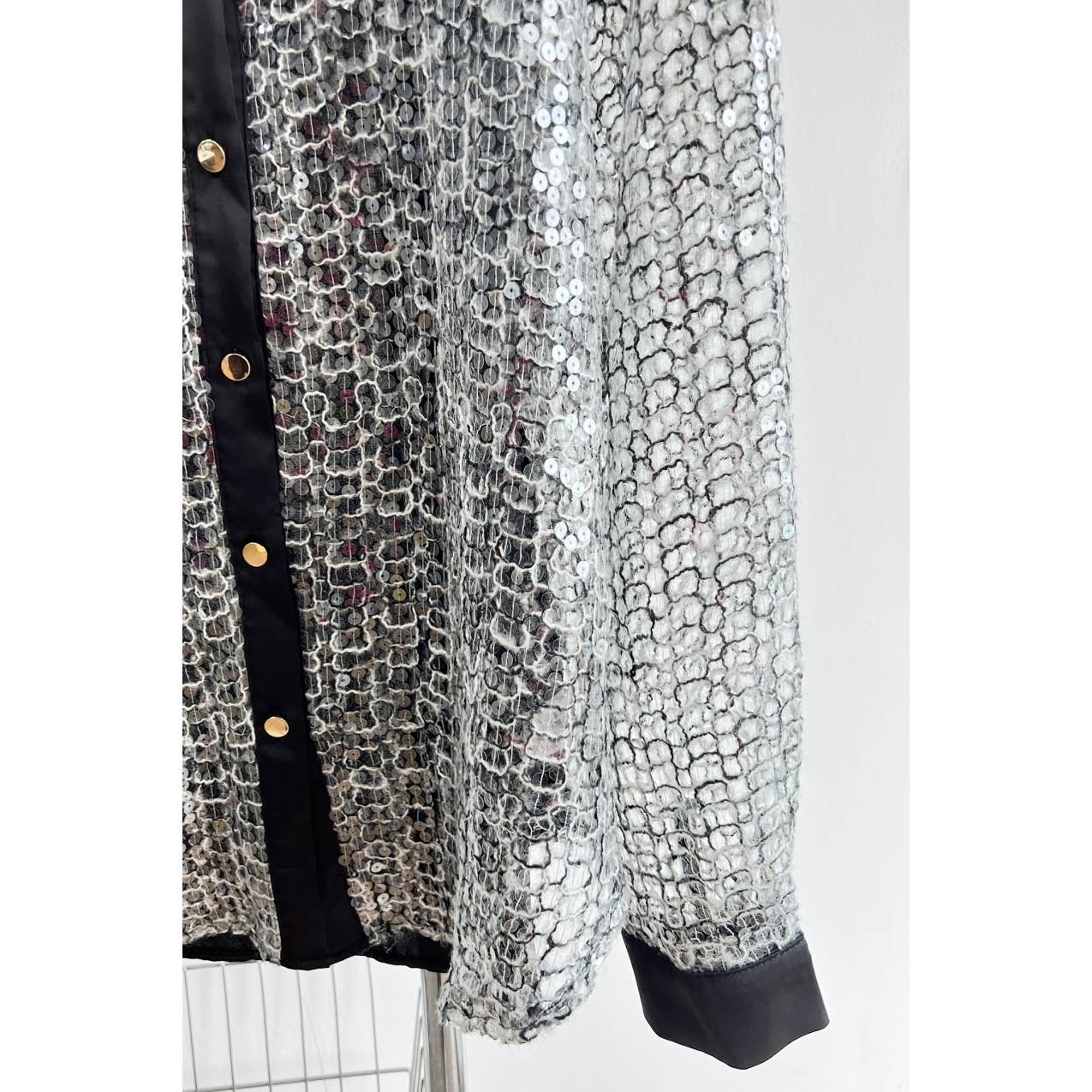 XHHH Inc - Wholesale Shirt - Women's - X9342CT Sequin Button-Up Shirt8