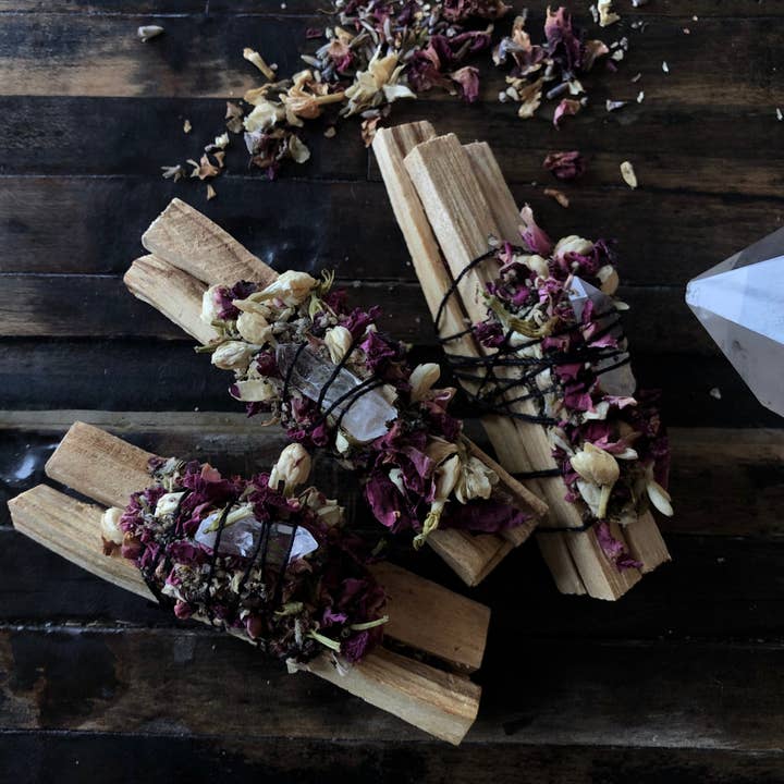 Palo Santo Bundles. for wholesale by Ritualcravt