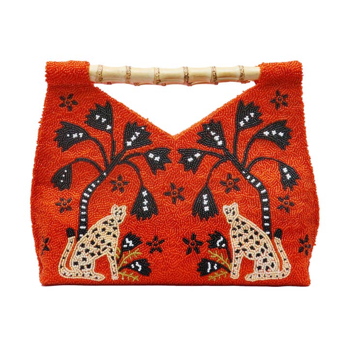 Sac en perles avec motifs guépard orange et anse en bambou CO BH 682 - Orange/Noir pour la vente par Tiana Designs